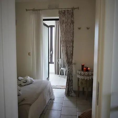 فندق مبيت وإفطار Al Borgo جويا ديل كولي