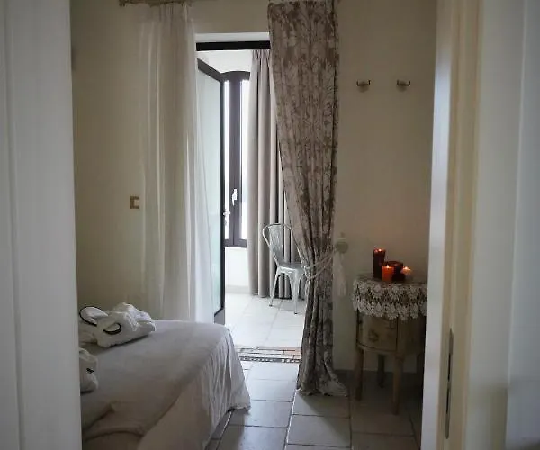 فندق مبيت وإفطار Al Borgo جويا ديل كولي