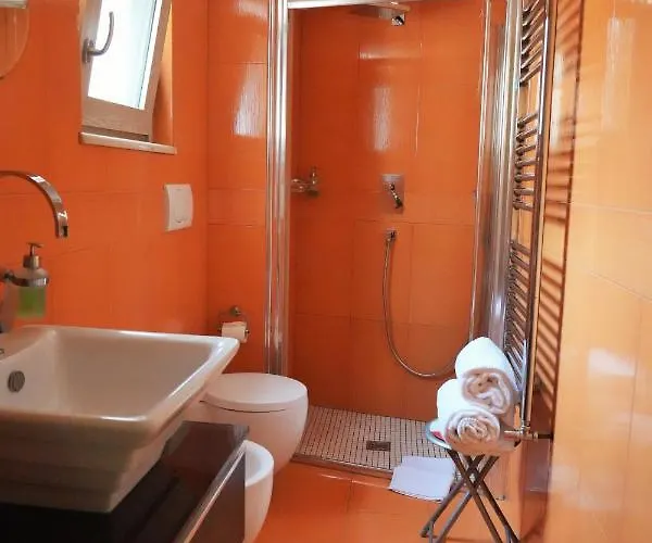 فندق مبيت وإفطار Al Borgo جويا ديل كولي