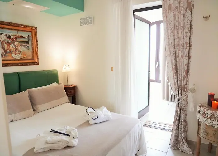 Al Borgo فندق مبيت وإفطار جويا ديل كولي